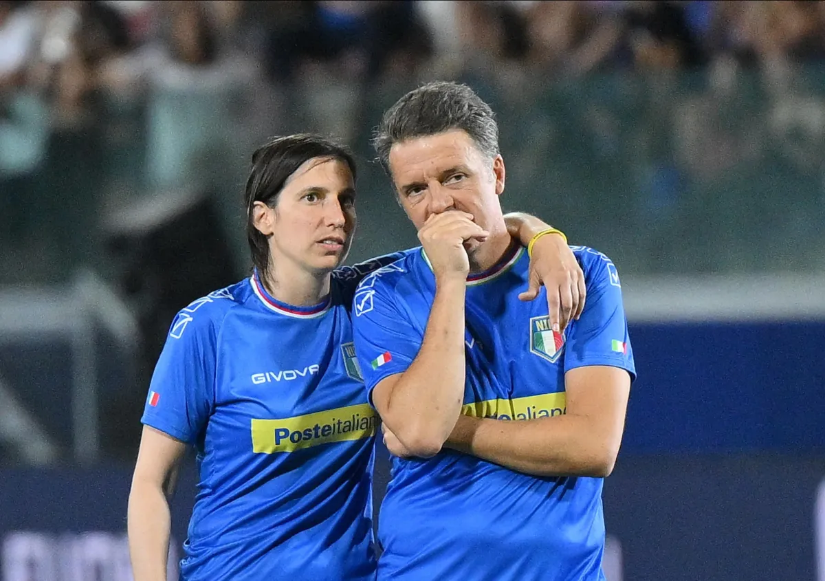 Italia fuori dal Mondiale, Renzi: "Se si assumono i figli dei ministri..."