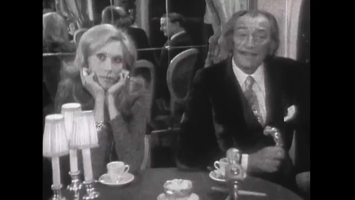 Amanda Lear è stata davvero fidanzata con Salvador Dalì? La verità sulla relazione