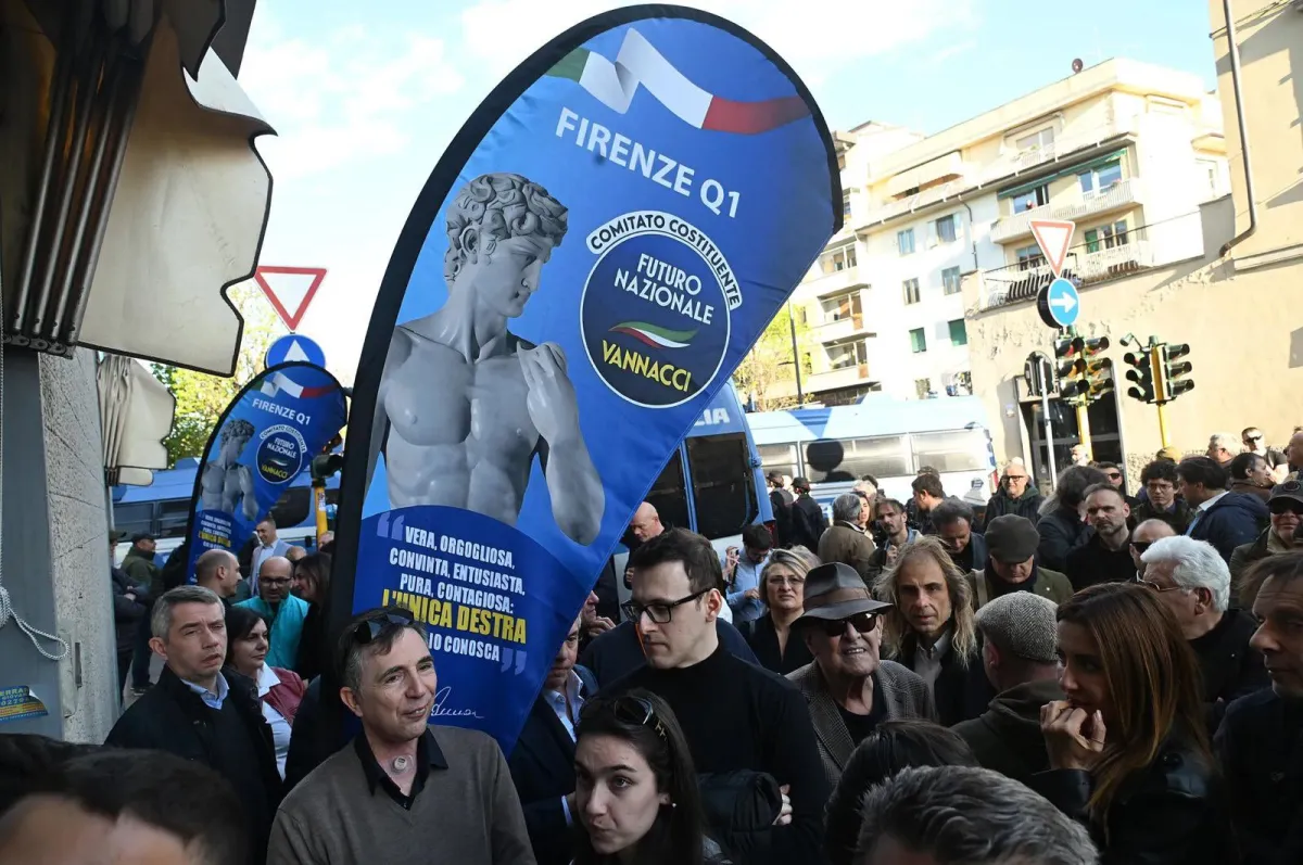 Giù le mani dal David utilizzato da Vannacci e, in passato, dal Pd