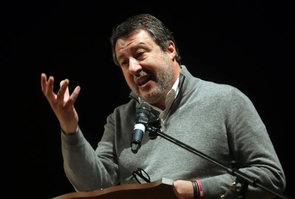 Orbán ko, Salvini muto: crepe nella Lega e resa dei conti nel centrodestra