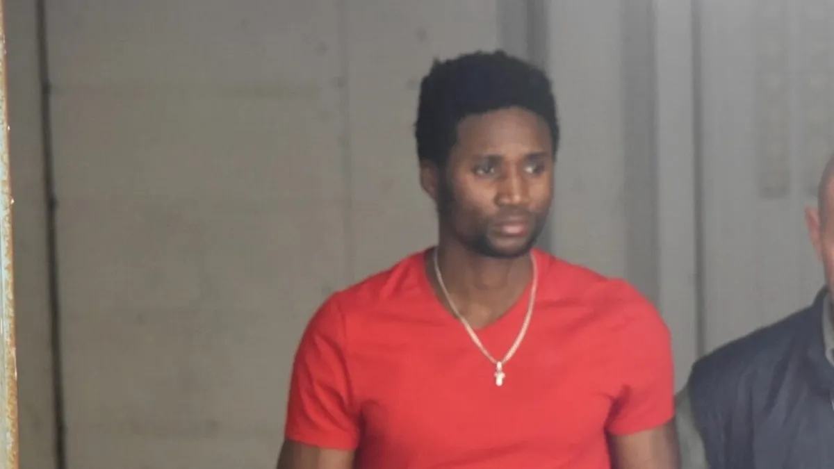 Omicidio Paganelli, Louis Dassilva in aula tra Manuela Bianchi, soldi e riti voodoo: le dichiarazioni