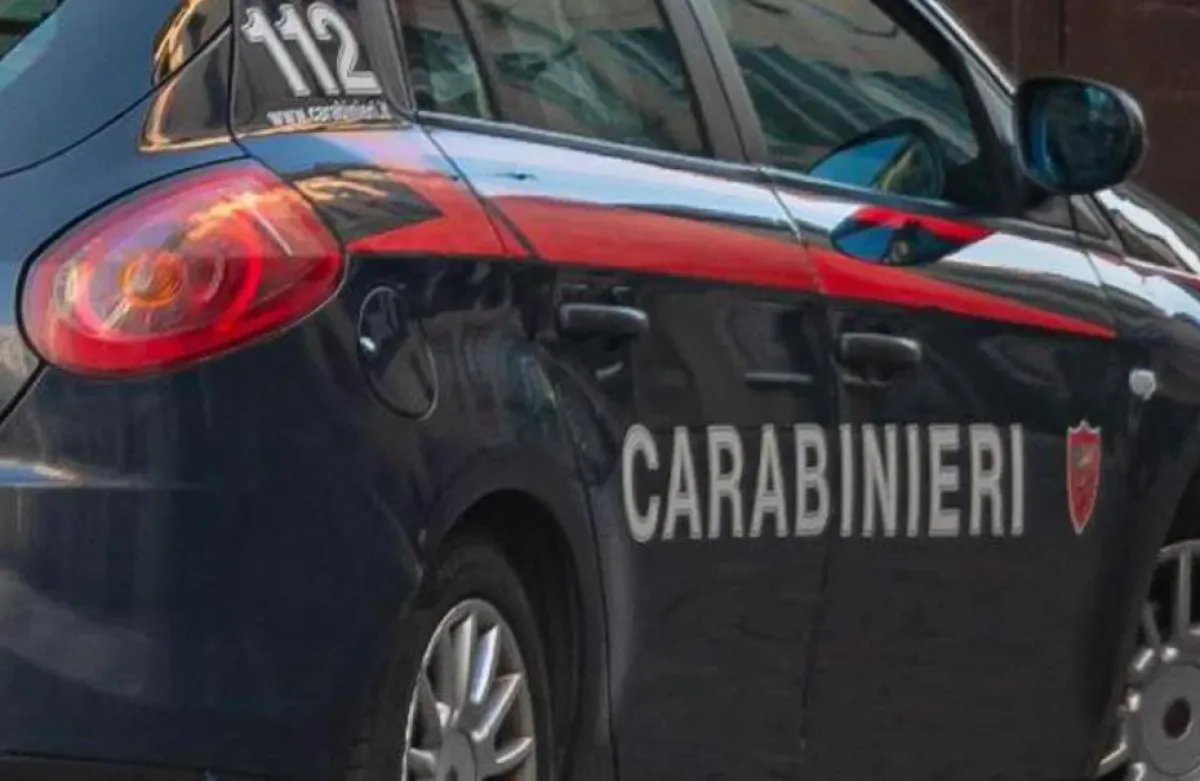 Omicidio nella notte a Ravenna: 29enne trovato morto con una ferita al collo, ipotesi lite degenerata