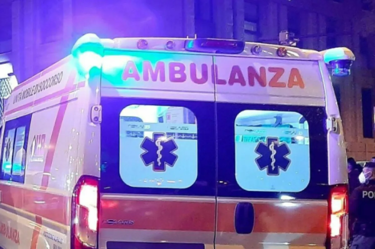 Cagliari, schianto contro un albero con un'auto rubata: morto il 22enne Michele Murgia, grave l'amico