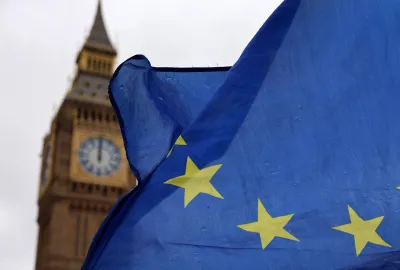 Il Regno Unito torna in Erasmus+ dal 2027: formalizzato accordo tra Londra e Bruxelles