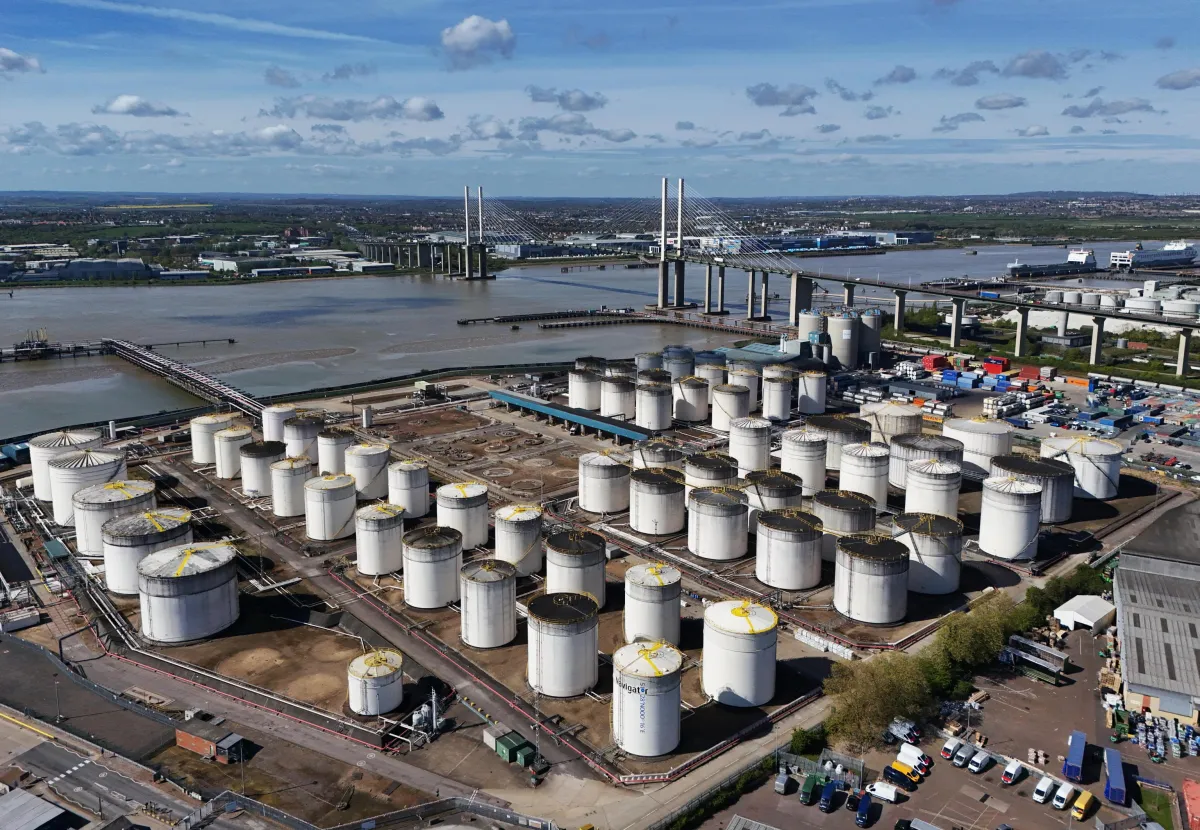 Stretto di Hormuz chiuso, quali sono le rotte alternative per il traffico petrolifero mondiale