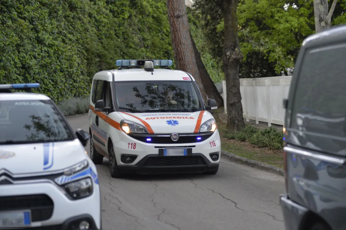 Tragedia a Latina, bambino di 7 anni morto in piscina a Suio Terme: "Risucchiato da un bocchettone"