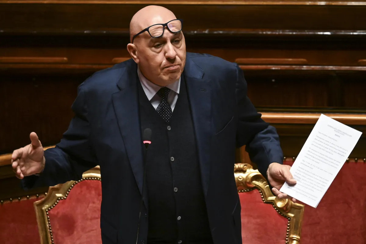 "Così non ha più senso", le parole choc di Crosetto sulla missione Unifil in Libano dopo l’attacco mortale