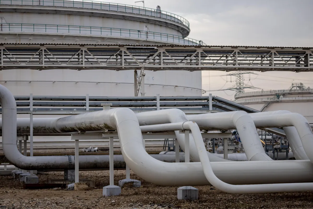 Riparte il flusso di petrolio russo verso la Slovacchia: si sblocca il nodo Druzhba dopo mesi di tensioni con l'Ucraina