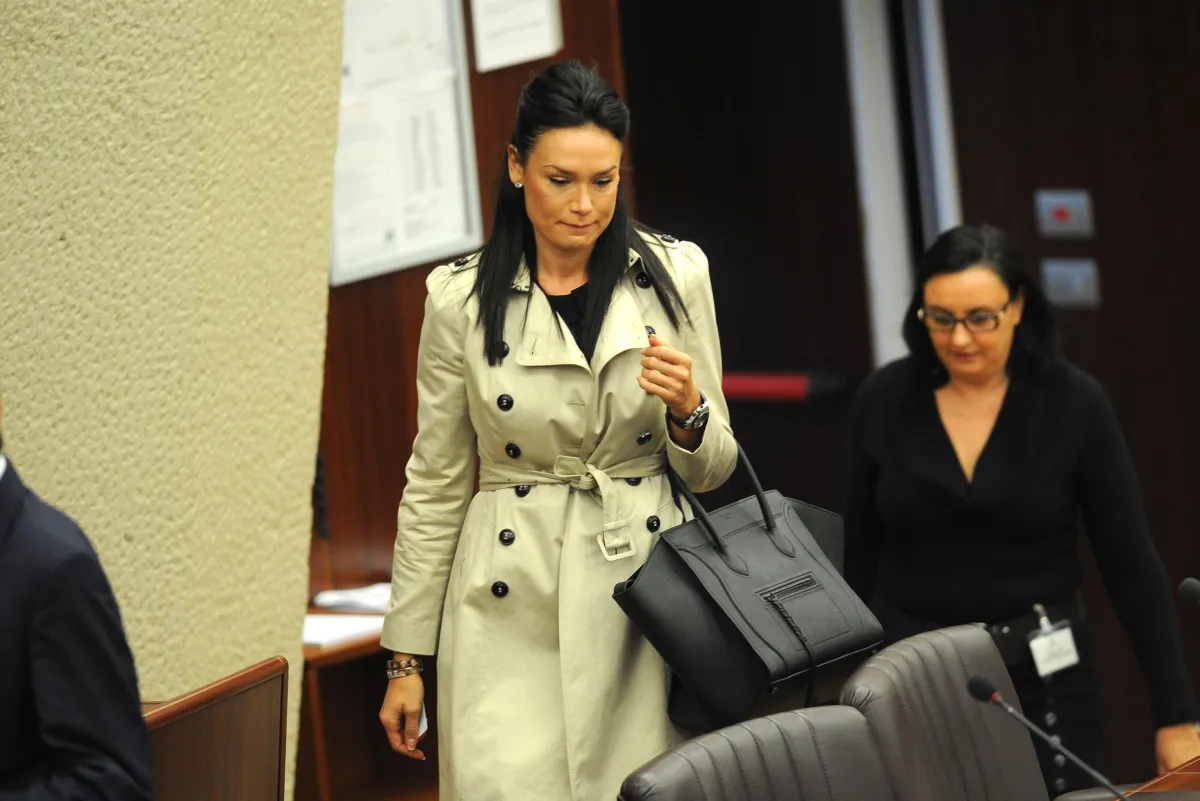 Caso Minetti: per Travaglio Mattarella deve revocare la grazia (avrebbe alterato anche la storia del bambino malato)