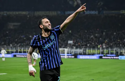 Quando torna Calhanoglu? Problema al soleo per il centrocampista dell'Inter