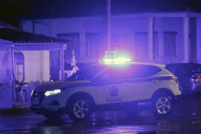 Grecia, due sparatorie ad Atene: diversi feriti e aggressore in fuga