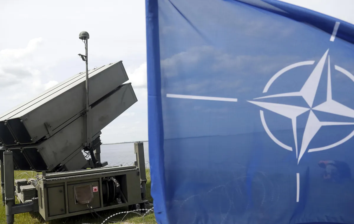 Sempre meno italiani vogliono rimanere nella Nato: il sondaggio che svela il Paese "pacifista"