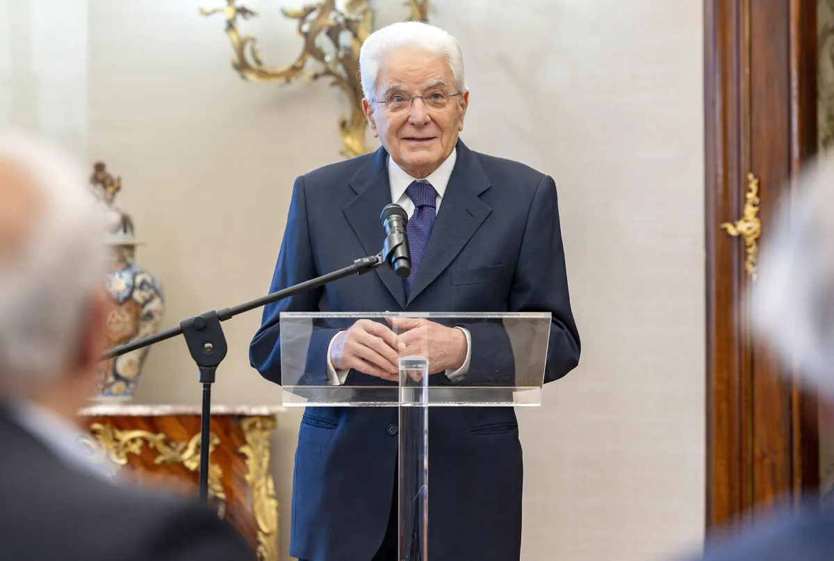 Caso Minetti, i veri obiettivi di Travaglio sono Mattarella e il governo: lui non li grazia 