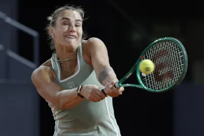 Aryna Sabalenka tra sport, stile e comunicazione: ecco come svela il look Nike per il Roland Garros