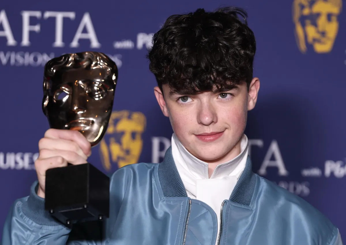 "Adolescence" trionfa ai Bafta TV 2026: perché la serie Netflix fa la storia