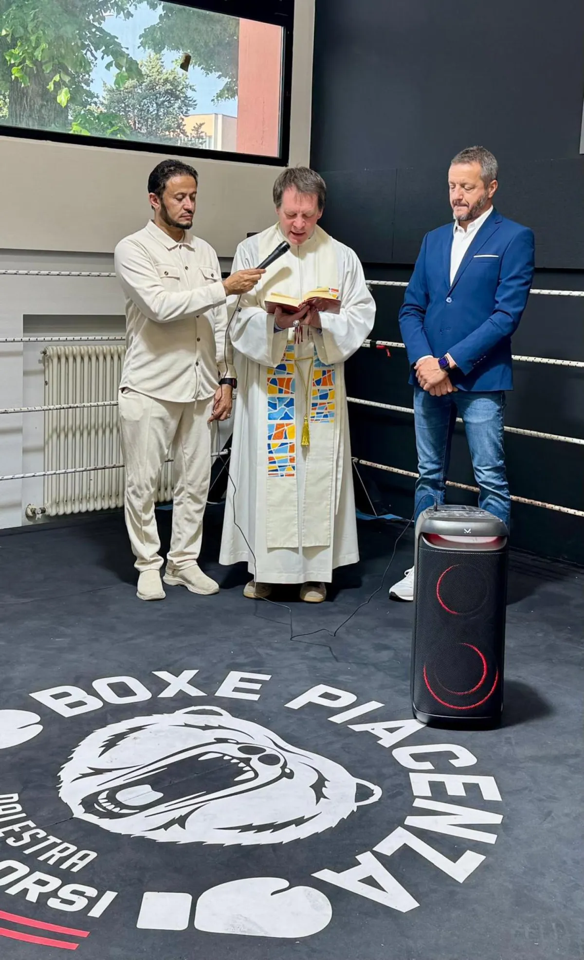 L’imam e il parroco sul ring per benedire una palestra