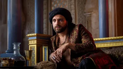 “Il prigioniero”, uscita e trama: Alessandro Borghi nel film sul creatore di Don Chisciotte