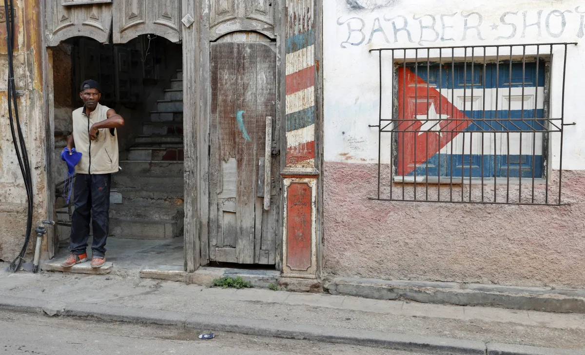 Cuba annuncia l'esaurimento delle scorte di carburante: cosa accadrà nell'isola?