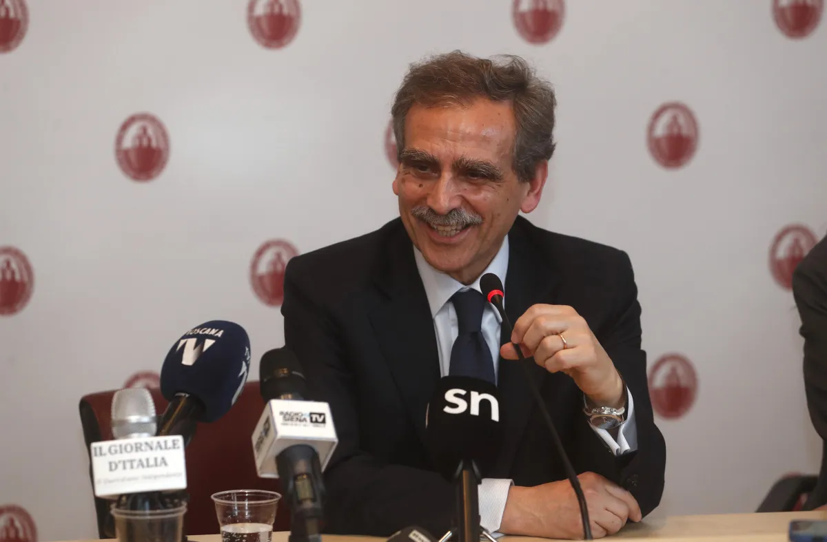 Siena si è innamorata di Lovaglio e lo premia con il massimo riconoscimento civico