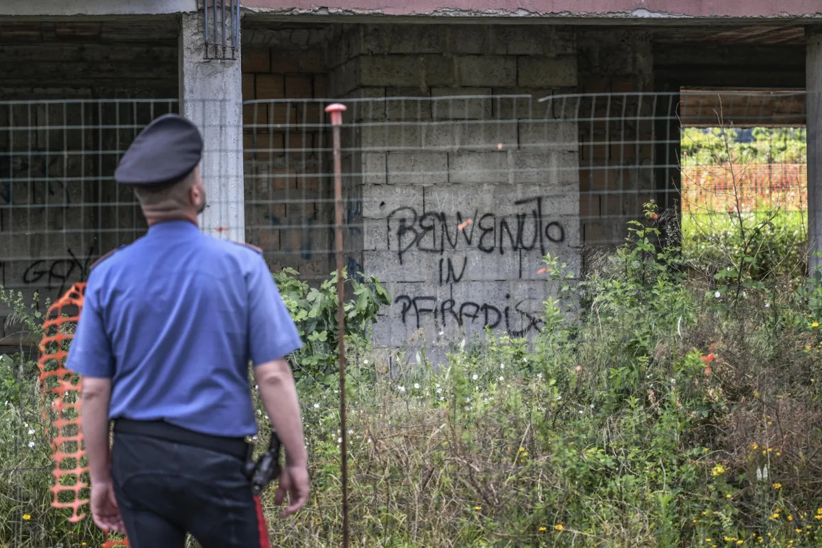 Duplice omicidio nel Napoletano, due donne uccise in un cantiere: fermato un 48enne, cosa sappiamo