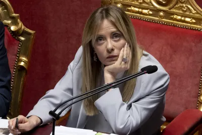 Perché Meloni sembra fare esattamente quello che aveva detto di non voler fare?