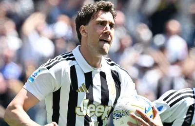 Vlahovic, futuro al Real Madrid? Mourinho avrebbe già dato il via libera all'affare