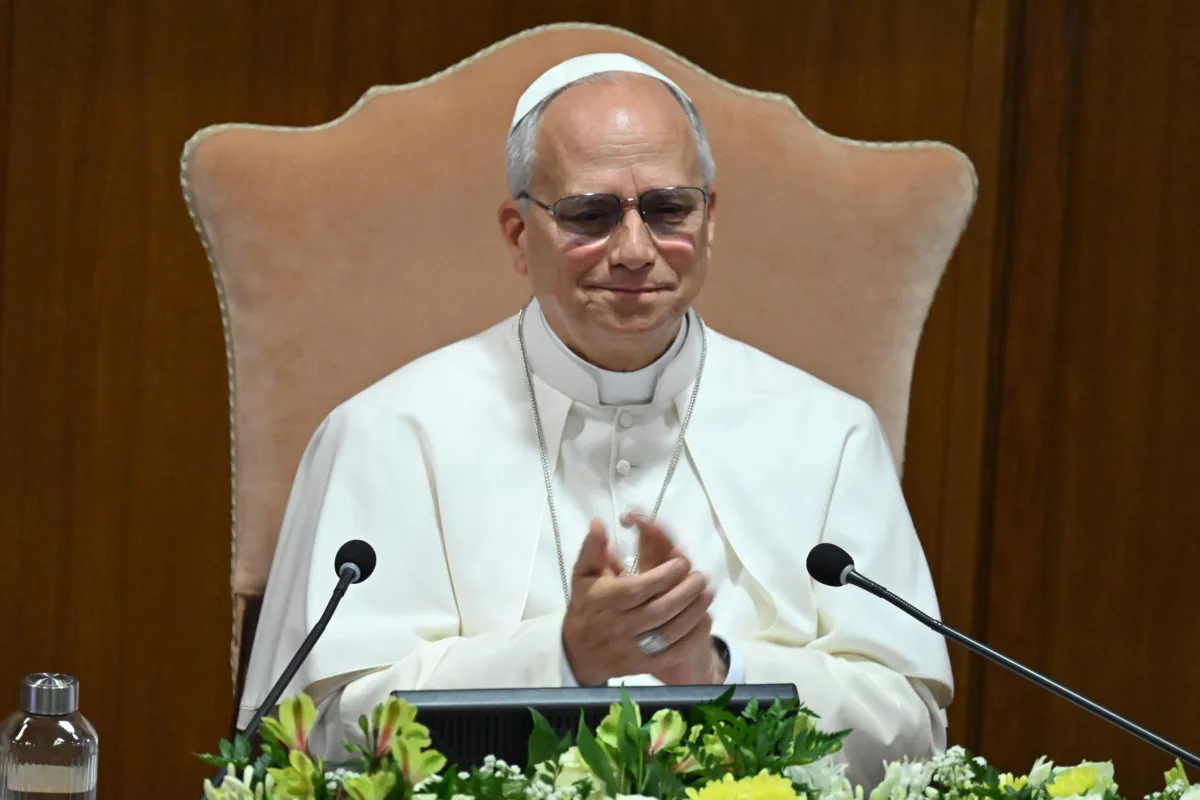 Papa Prevost, bagliori di luce nel solco di Ratzinger 