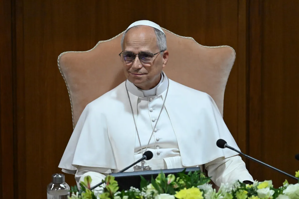 Magnifica Humanitas, la prima enciclica di Papa Leone XIV, è contro l'Intelligenza artificiale (e la guerra)?