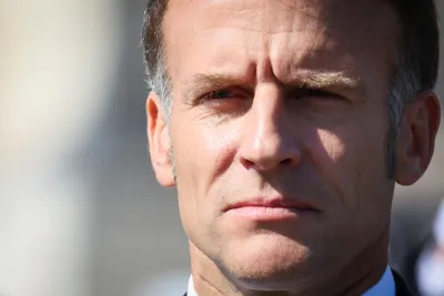 La Marina francese intercetta una petroliera russa nell’Atlantico: l’annuncio di Macron e la reazione di Mosca