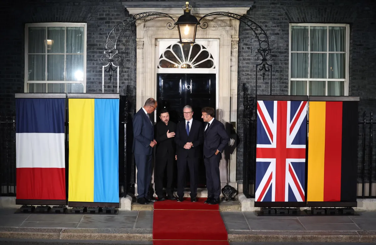 Incontro tra Zelensky e leader E3 a Londra: i dettagli del piano in 5 punti per la pace