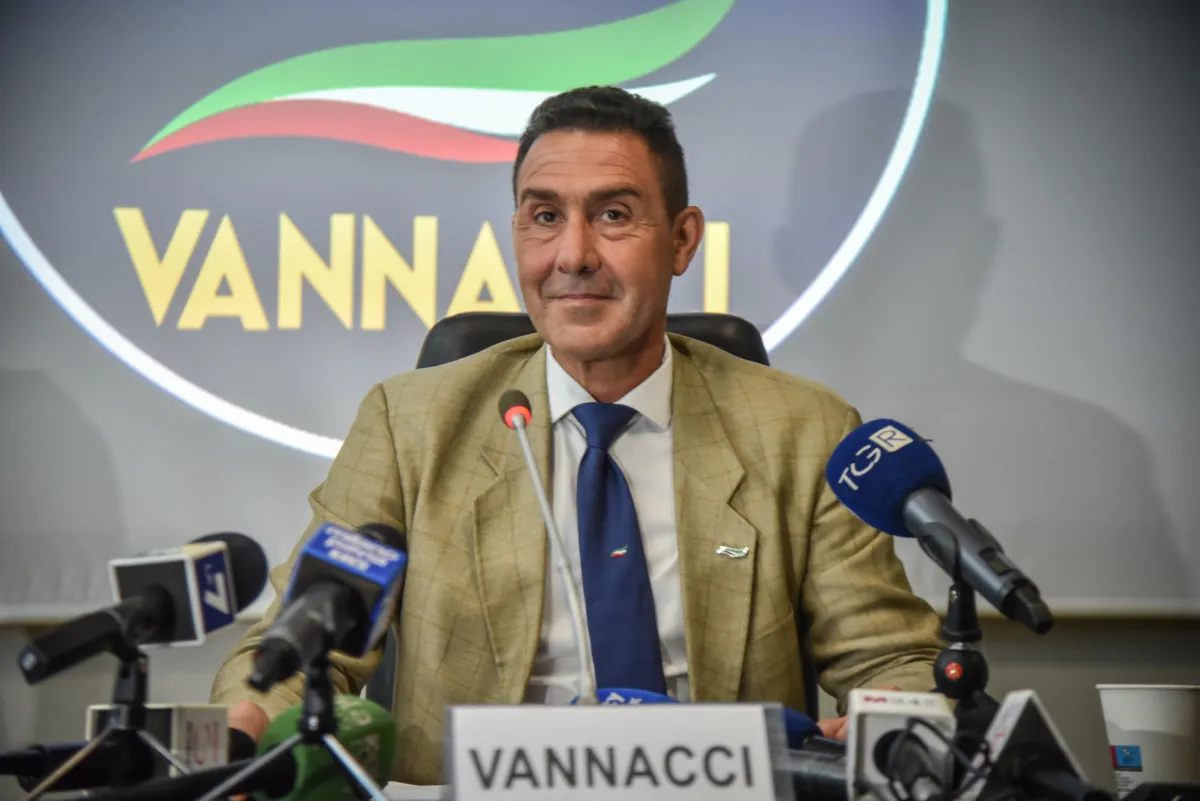 Quanto vale oggi il partito di Vannacci: si apre il "dossier Fn" nel centrodestra, Lega costretta a ingoiare il rospo?