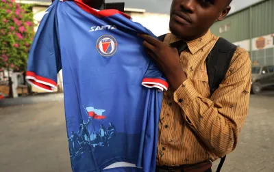 Perché Haiti dovrà cambiare maglia ai Mondiali? I motivi del dietrofront
