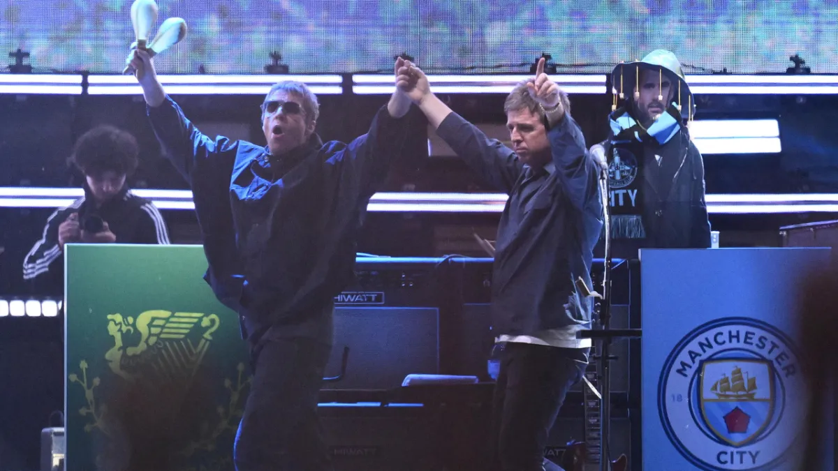 Gli Oasis in concerto a Roma a luglio 2027? Via alle trattative per lo Stadio Olimpico