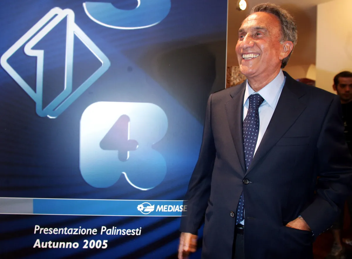 Quali sono le ville a Napoli e Capri dell'eredità Emilio Fede per le quali le figlie stanno litigando 