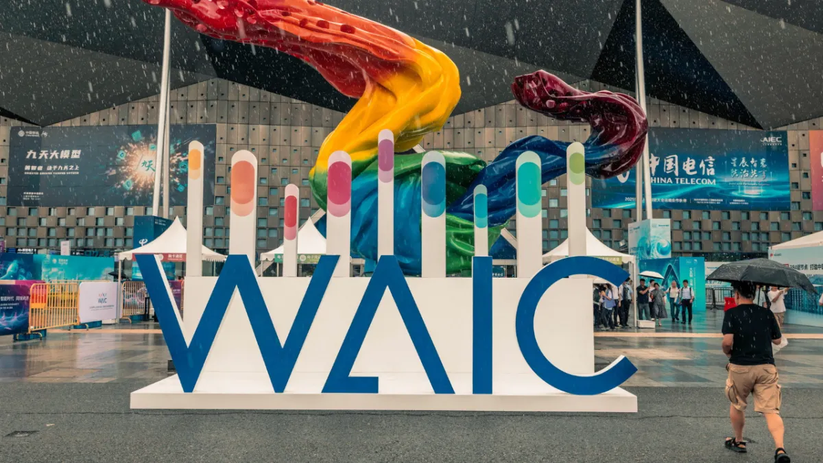 WAIC 2026: Shanghai e la nuova geografia globale dell’intelligenza artificiale, dall’Europa alla Cina, la sfida dell’innovazione entra nella sua fase sistemic
