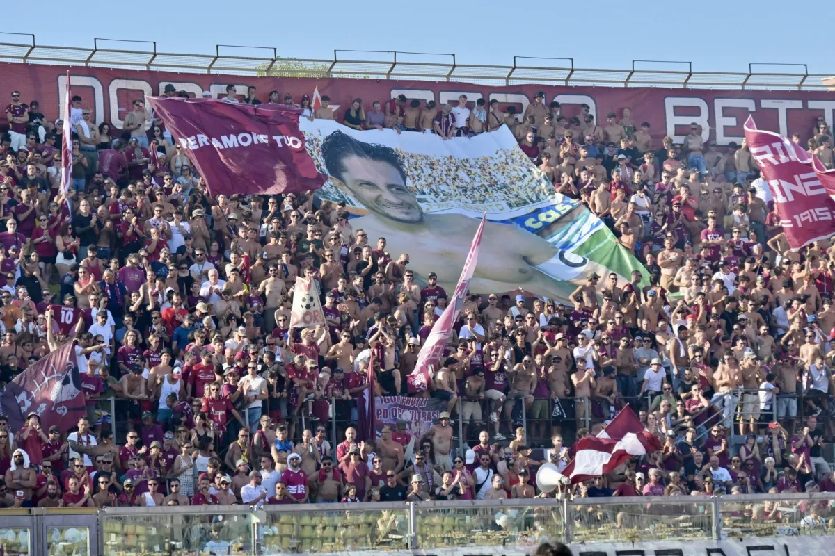 Sull’onda dell’emozione c’è chi vuol cambiare nome allo stadio di Livorno