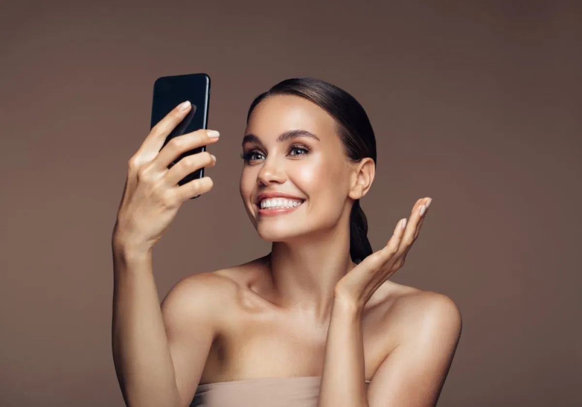 Standard estetici e pressione sociale online 