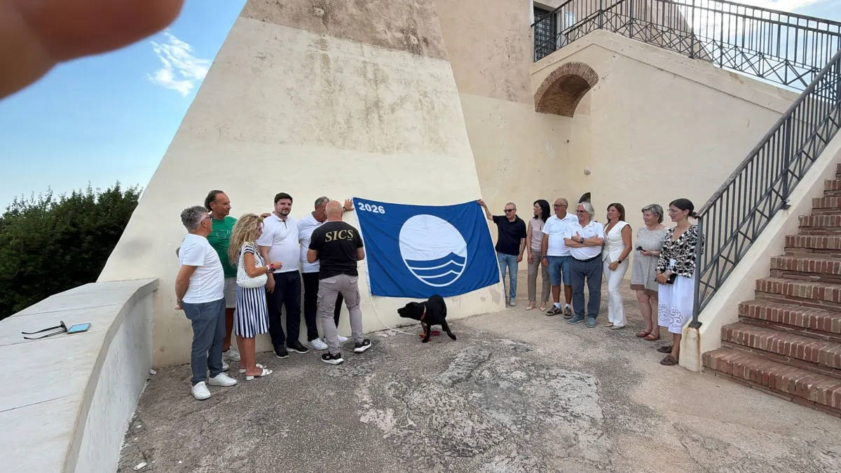 Sperlonga da record: la perla del Tirreno conquista la 30ª Bandiera Blu consecutiva. La vicesindaca Cogodda: "Grande lavoro dell'Amministrazione"