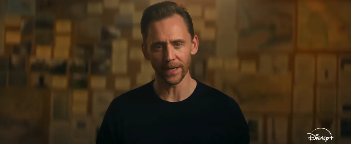 "Pompei: fuori dal tempo", tutto sulla serie che porta Tom Hiddleston nel cuore del Vesuvio