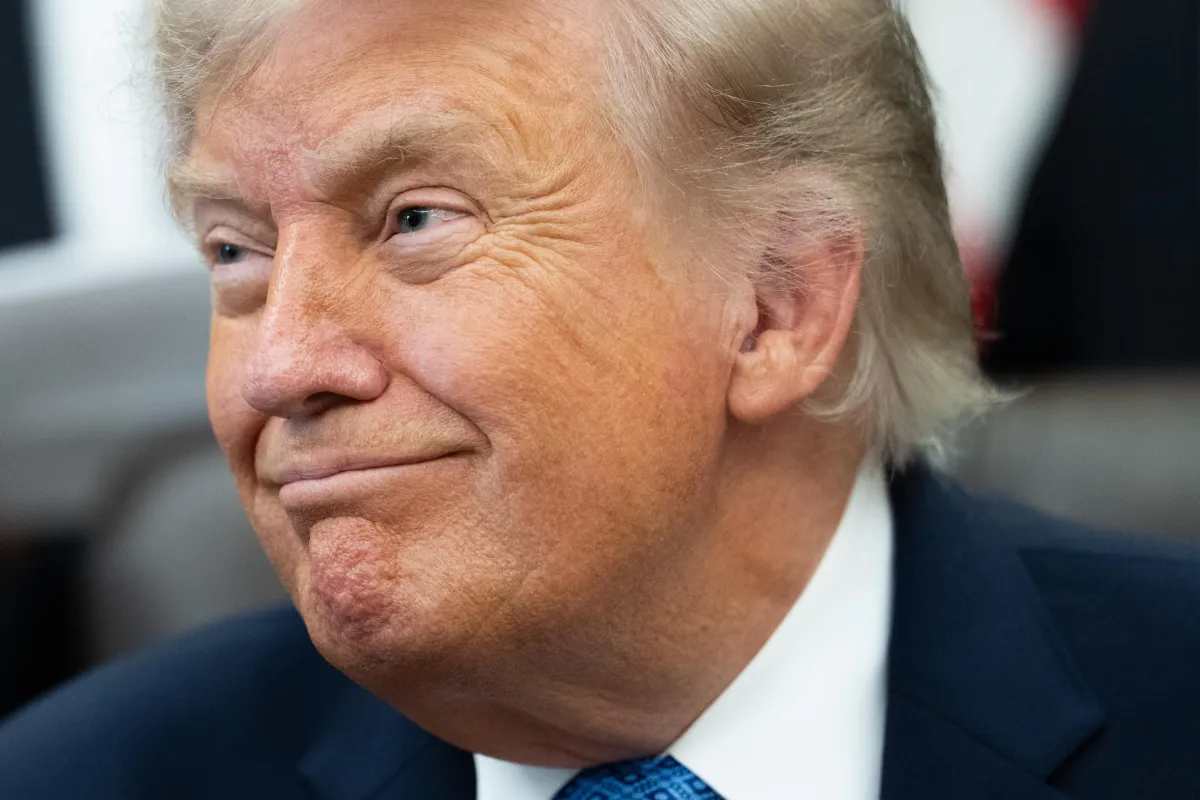 Trump, guadagni record dalle criptovalute: il presidente USA minimizza le critiche