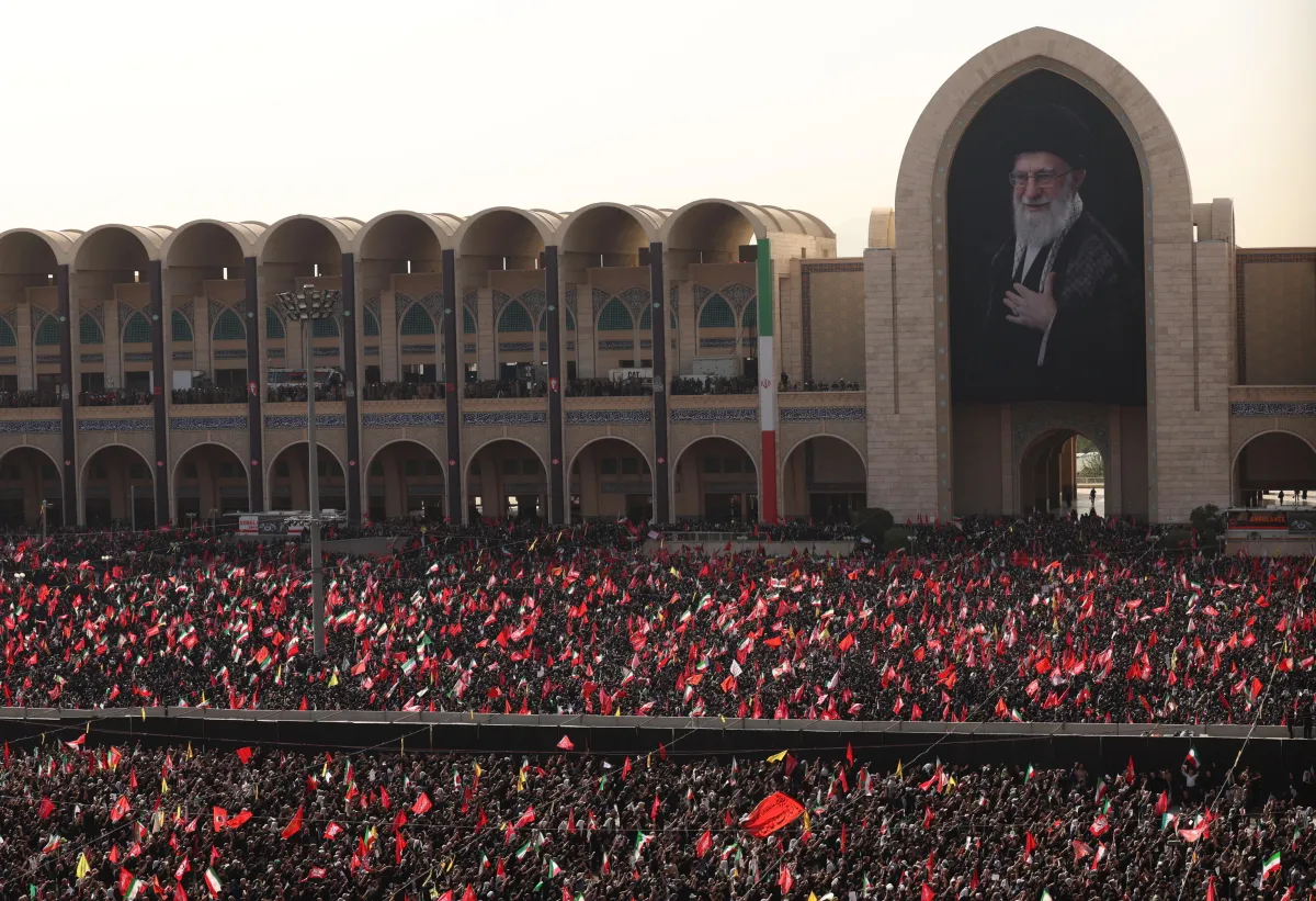 Funerali Khamenei, sette giorni di esequie: quali leader mondiali stanno partecipando