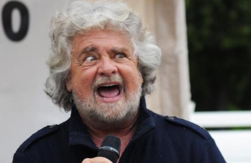 Beppe Grillo torna a Roma per suonare la carica ai 5 Stelle ma c'è delusione per le amministrative