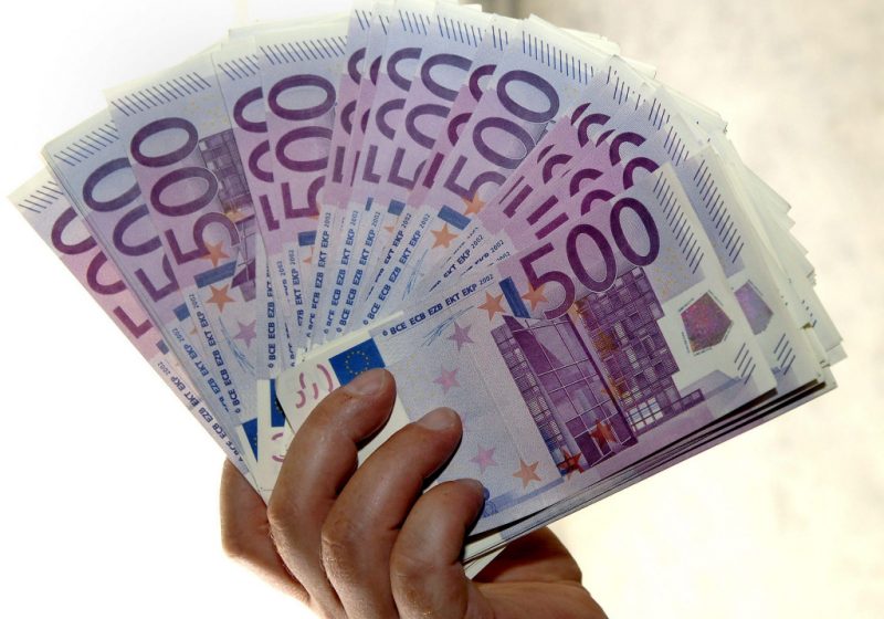 Bonus 500 euro per ogni figlio: a chi spetta, scadenza e come richiederlo