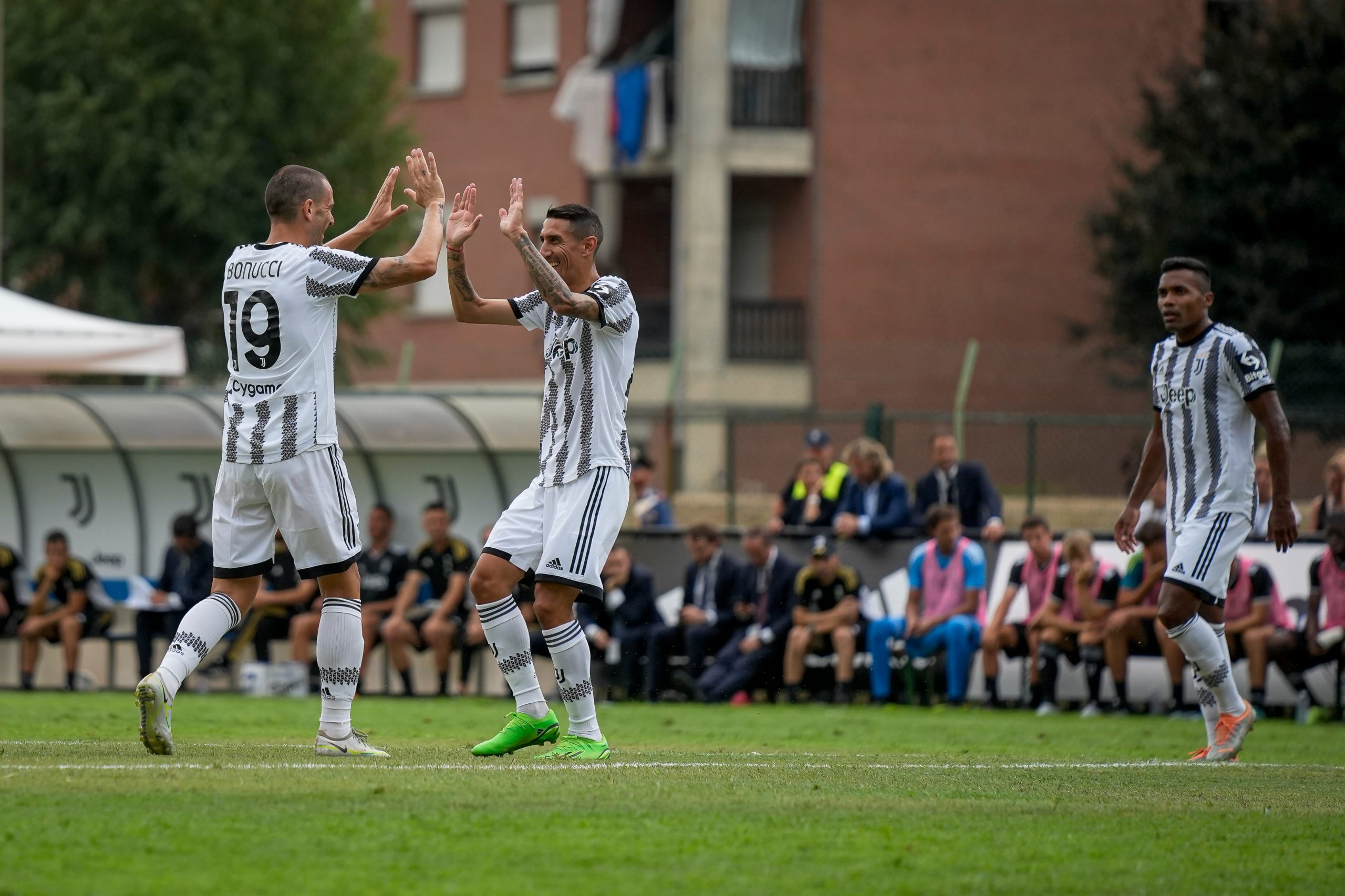 Juve A Batte Juve B A Villar Perosa In Gol Locatelli E Bonucci TAG24