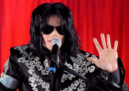 Michael Jackson 64 anni