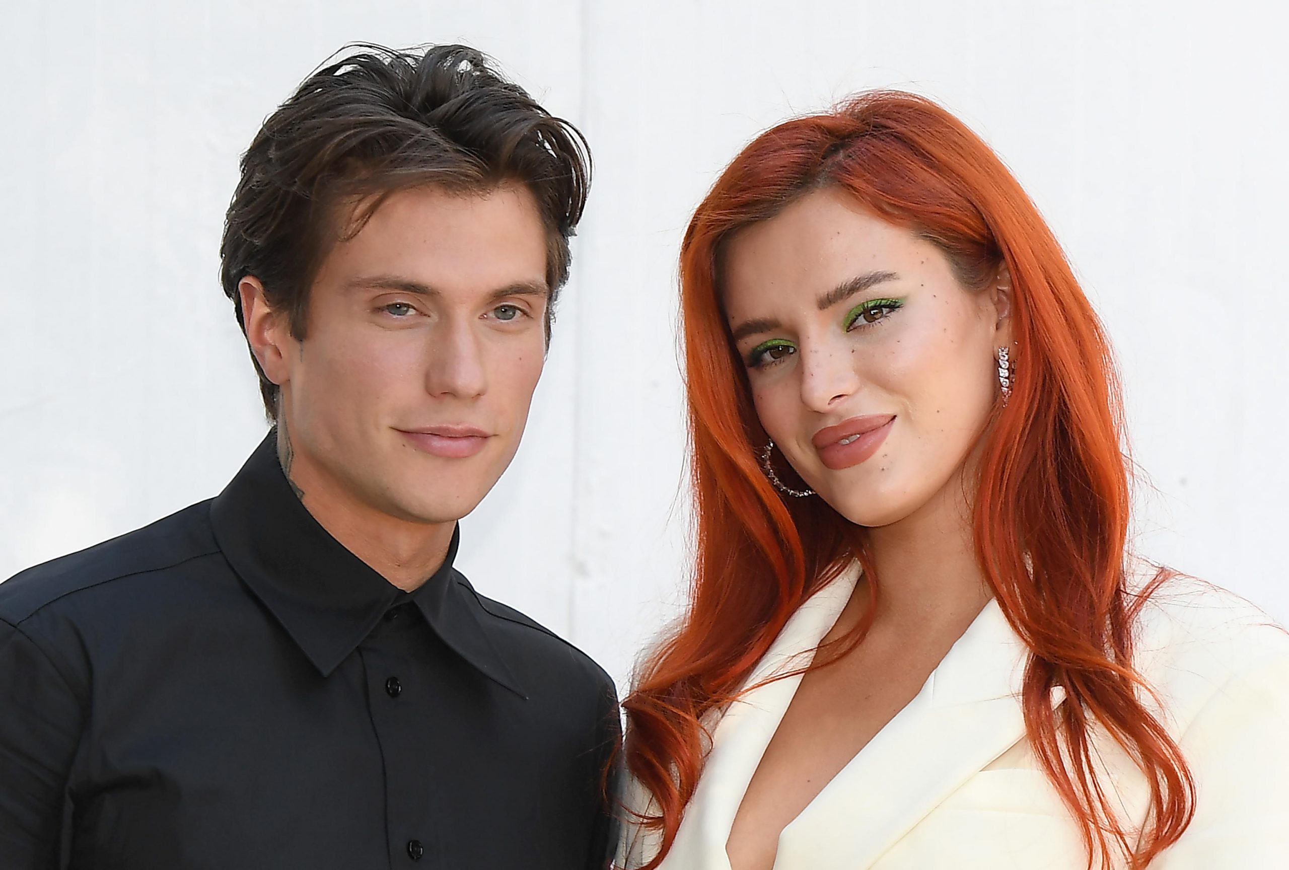 Bella Thorne dimentica Benjamin Mascolo, il bacio con Mark Emms