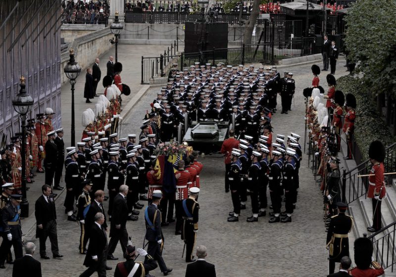 regina Elisabetta II funerale