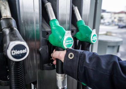Decreto carburanti, dai bonus alla trasparenza sui prezzi di benzina e gasolio