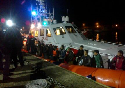 Grecia, affondato barcone migranti