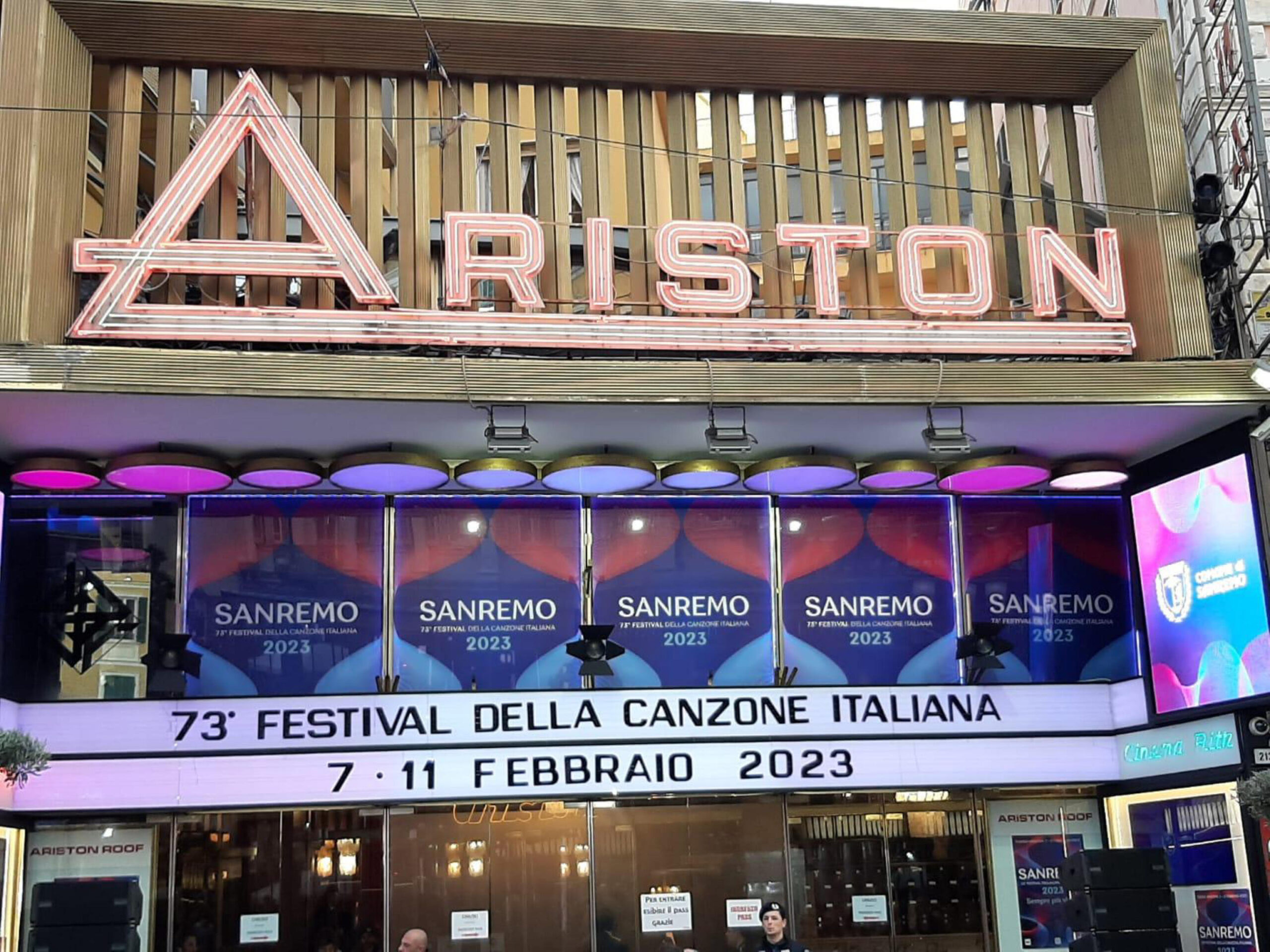 chi canta stasera mi butto